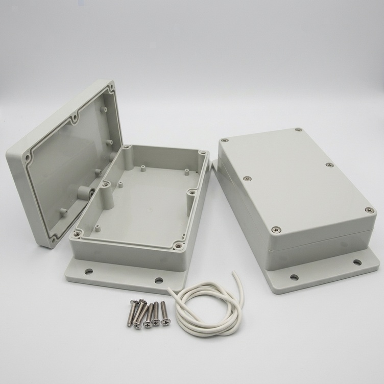 11-21 Plastic Enclosure